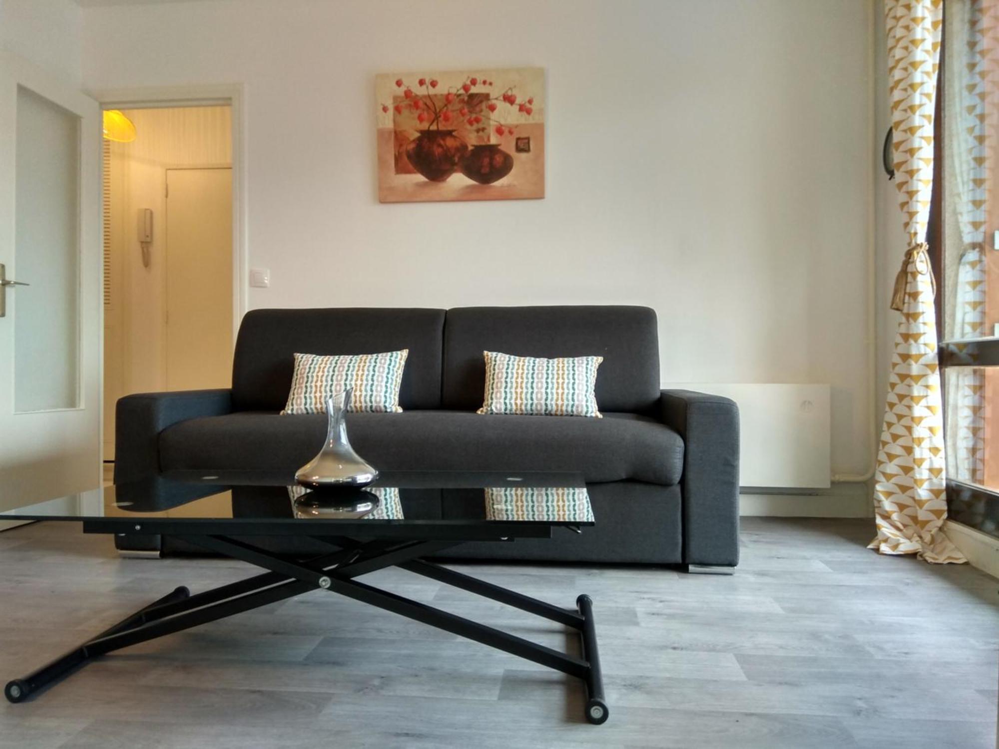 Budget Apart With Balcony And Great View Σαιν-Ντενί Εξωτερικό φωτογραφία